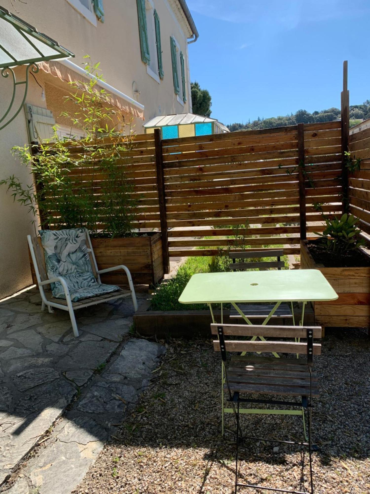 Apartamento Studio Moderne Cozy Ribaute-les-Tavernes Exterior foto